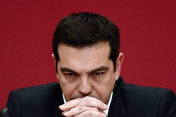 Bloomberg: "Τέλος παιχνιδιού" για Τσίπρα &amp; ελληνικές τράπεζες