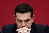 Bloomberg: "Τέλος παιχνιδιού" για Τσίπρα &amp; ελληνικές τράπεζες