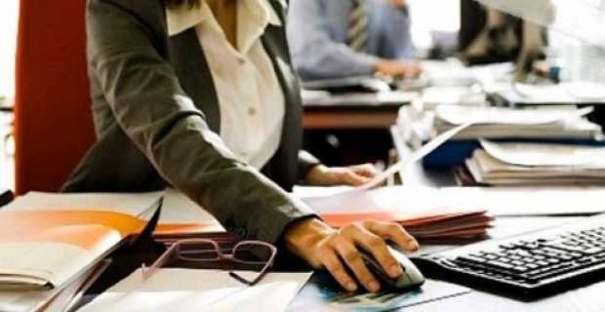 Επίδομα €800 για αναστολή εργασίας-400 ευρώ σε μακροχρόνια ανέργους