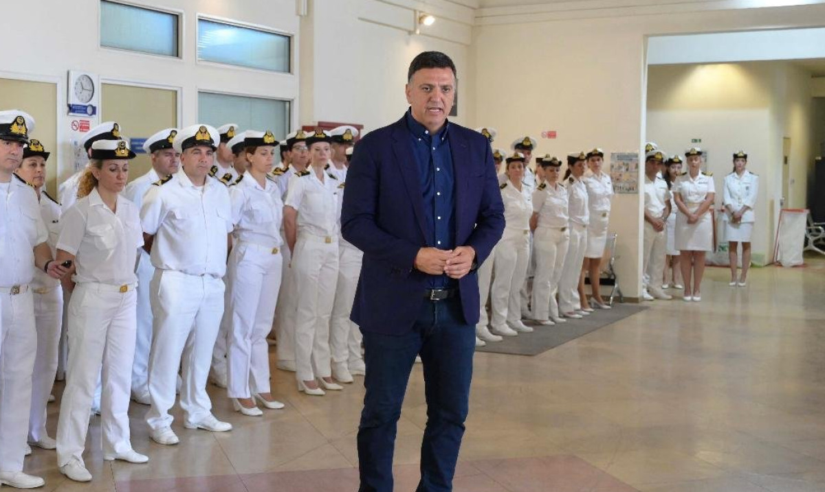 Κικίλιας: Το λιμάνι Πειραιά ενισχύεται με άλλους 50 λιμενικούς