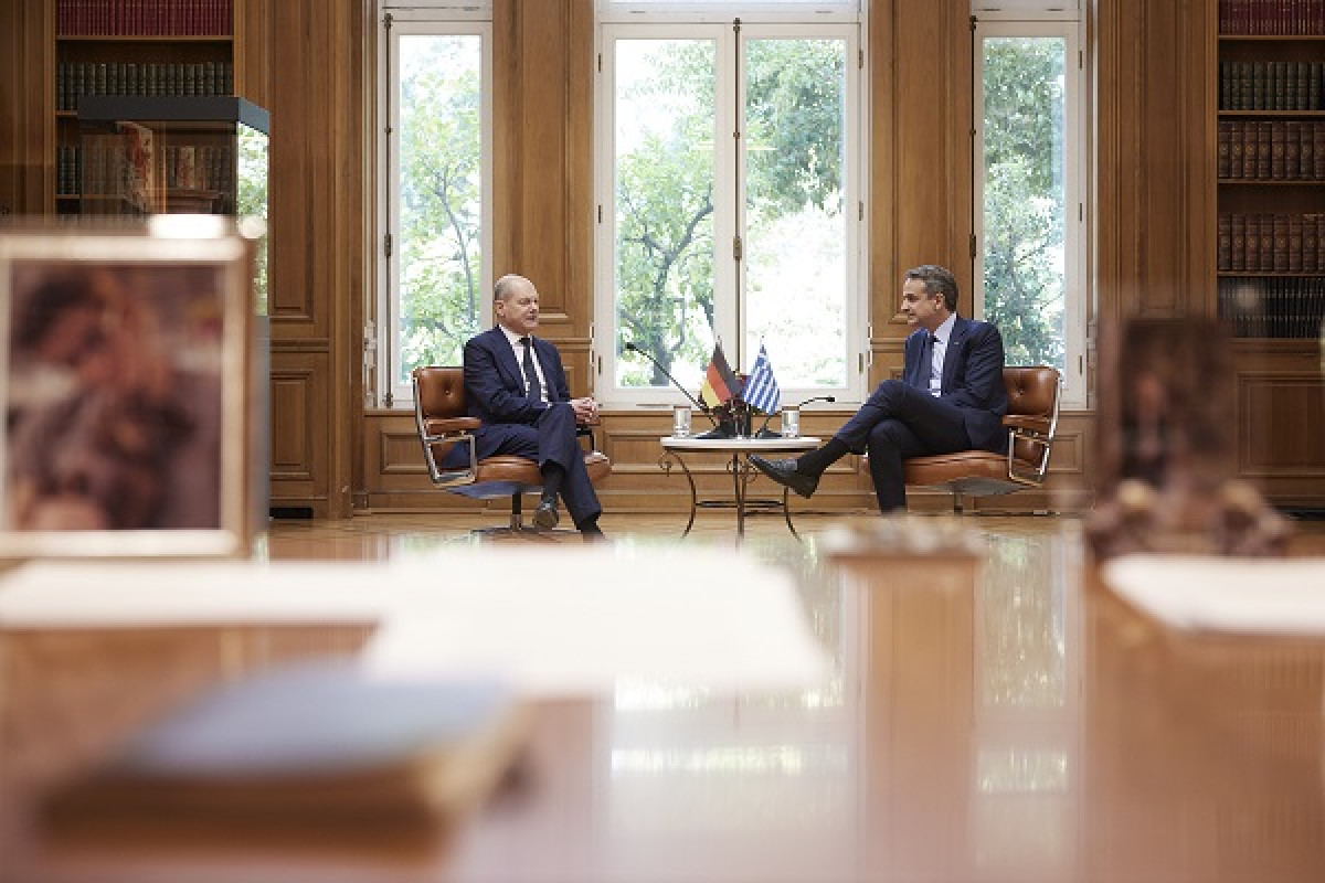 Τουρκικά ΜΜΕ για Μητσοτάκη-Σολτς: Η Ελλάδα παίζει με τη φωτιά