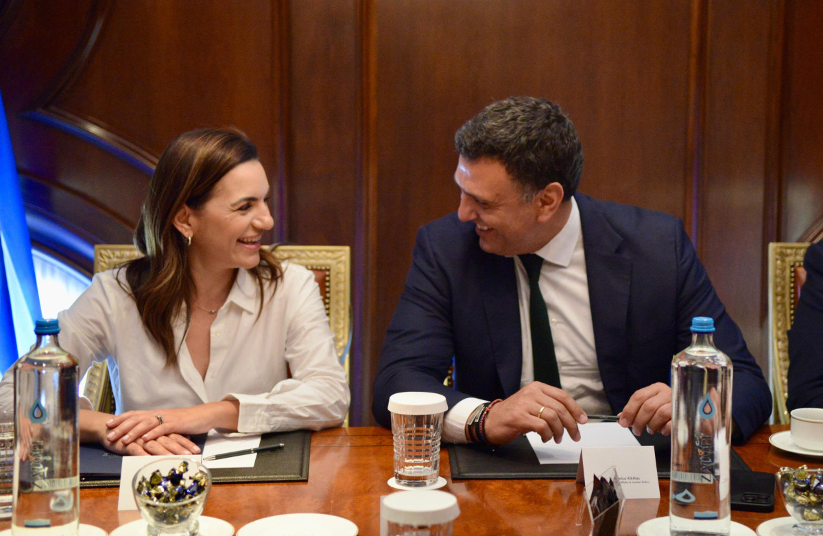 Συνάντηση Κεφαλογιάννη – Κικίλια: Επί τάπητος τα ζητήματα κρουαζιέρας
