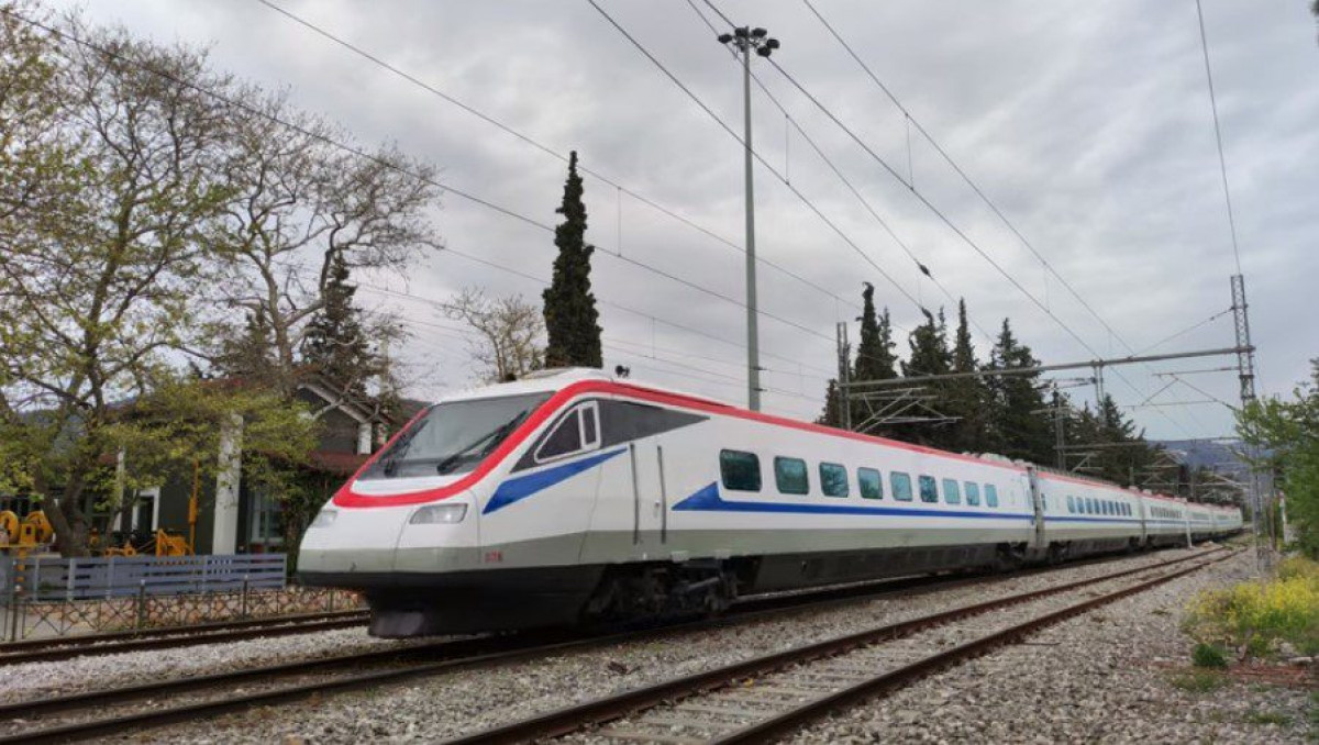 Αθήνα-Θεσσαλονίκη σε 3 ώρες και 55 λεπτά- Ξεκίνησαν τα δρομολόγια