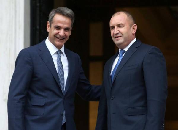 Συνάντηση Μητσοτάκη-Ράντεφ: Μεταναστευτικό και διεύρυνση της ΕΕ στο επίκεντρο