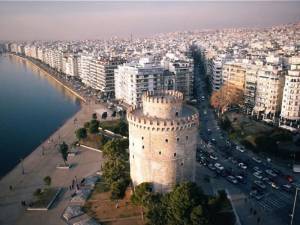 Η Ryanair διακόπτει τις πτήσεις Αθήνα - Θεσσαλονίκη