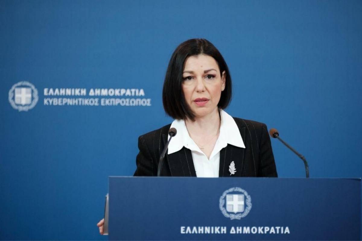 Κόντρα κυβέρνησης - ΣΥΡΙΖΑ για τους εμβολιασμούς