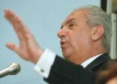 Κοντομηνάς: Δεν μπαίνουμε στο άρθρο 99