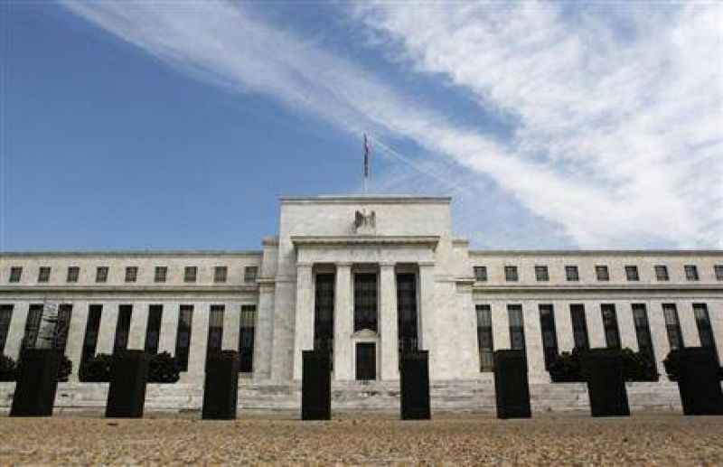 Fed: Αλλάζουν τα δεδομένα της διαδοχής Μπερνάνκι με την αποχώρηση του Σάμερς