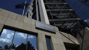 Παρεμβάσεις «σκούπα» του ΥΠΕΝ για ενεργειακά, χωροταξικά και πολεοδομικά θέματα
