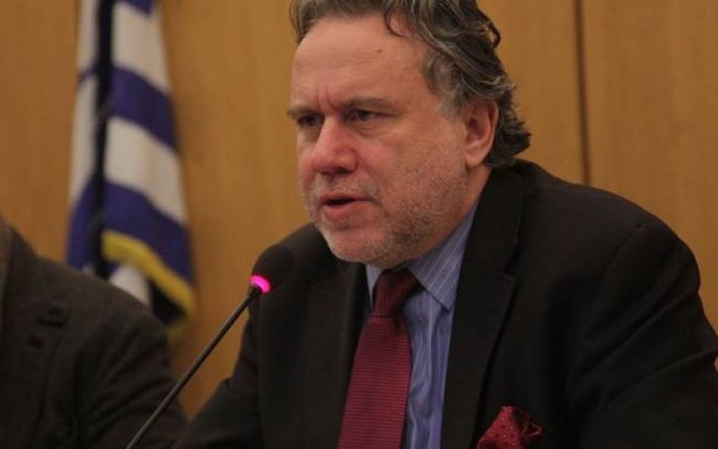 Διευκρινίσεις Κατρούγκαλου για τις εισφορές των ελευθέρων επαγγελματιών