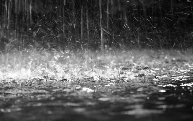 Βροχές και καταιγίδες και το Σάββατο- Πού θα χρειαστείτε… ομπρέλα!