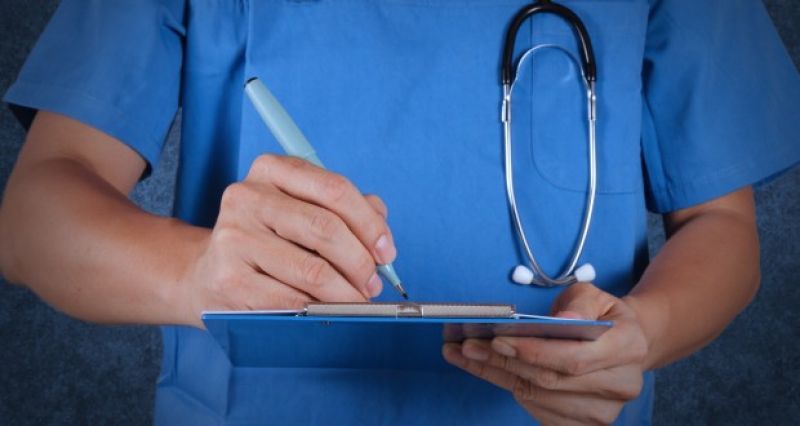 ICAP: Πτώση 2,1% στα έσοδα του κλάδου ιδιωτικής υγείας το 2015