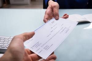 Κομιστές αξιογράφων: Η απόφαση για την παράταση καταβολής οφειλών-Προθεσμίες αιτήσεων