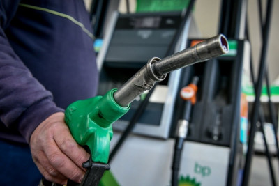 Καύσιμα – Ζάγκα: Έρχονται νέες αυξήσεις στις τιμές
