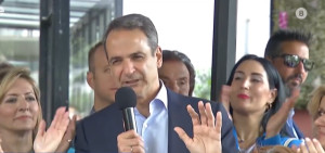 Μητσοτάκης: Να στήσουμε ανάχωμα σε αυτούς που εκμεταλλεύονται την πίστη