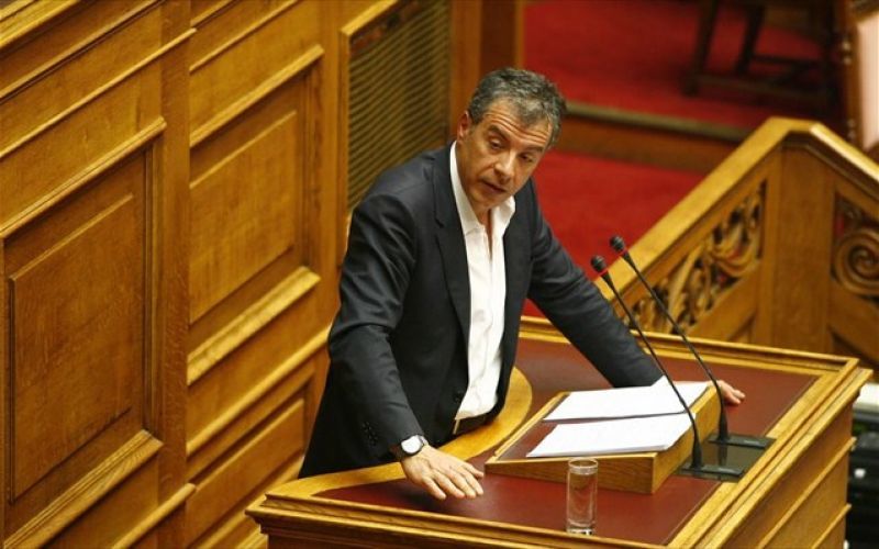 Θεοδωράκης: Θα στηρίξουμε μια συμφωνία που δεν οδηγεί σε ρήξη