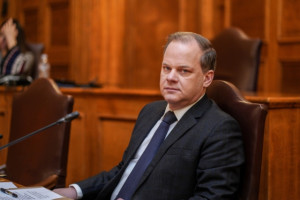 Ποιοι συμμετέχουν στην προανακριτική για τον Καραμανλή