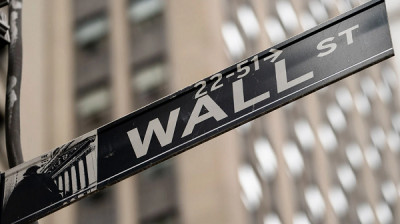 «Κατακρημνίζεται» ξανά η Wall Street ελέω αύξησης των επιτοκίων