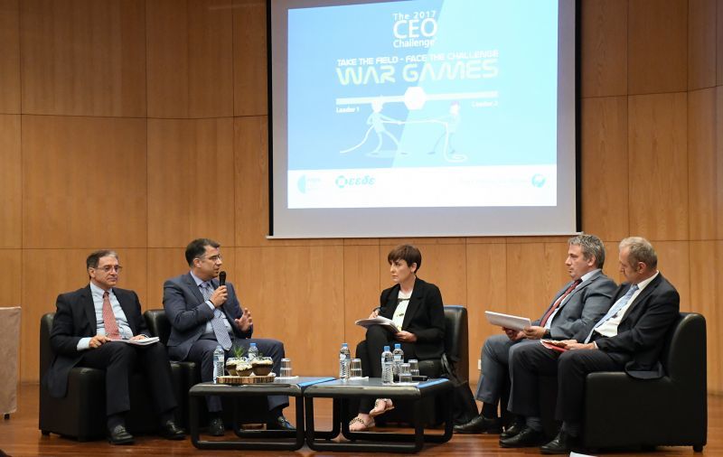 Έλληνες CEOs: Πρώτο ζητούμενο οι σχέσεις με τους πελάτες