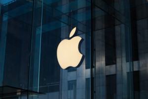 Η Apple διευκολύνει τη λογοκρισία στη Ρωσία