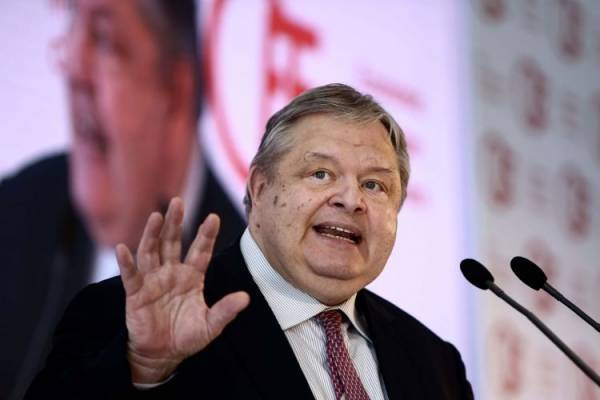 Ξεκίνησαν οι εργασίες του Συνεδρίου του Κύκλου Ιδεών (Live)