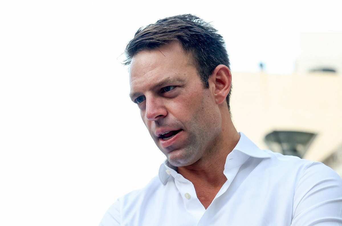 Κασσελάκης: Πρωθυπουργός της κωλοτούμπας ο Κυριάκος Μητσοτάκης