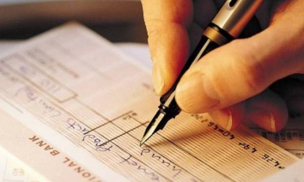 Εξαρθρώθηκε κύκλωμα τοκογλύφων-«Έσπαγαν» επιταγές με επιτόκιο 30%