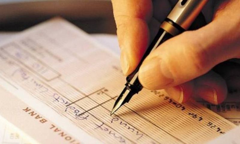 Εξαρθρώθηκε κύκλωμα τοκογλύφων-«Έσπαγαν» επιταγές με επιτόκιο 30%