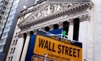 Ανοδικό γύρισμα στο τέλος για τη Wall Street