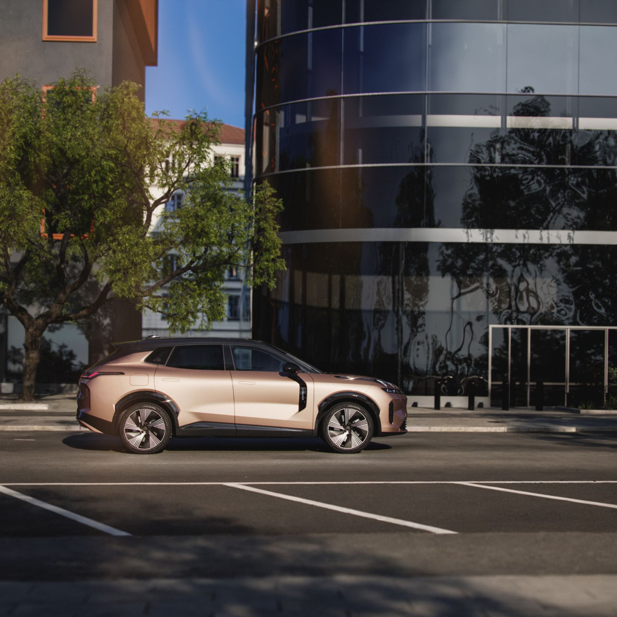 Η Lynk &amp; Co παρουσιάζει ένα Plugin Hybrid με αυτονομία 200 km