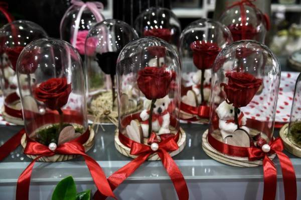 Ανοιχτά τα ανθοπωλεία για τον Άγιο Βαλεντίνο
