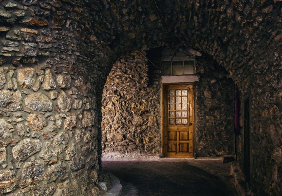 Εξερευνώντας τη Χίο μέσα από τα μονοπάτια της μεσαιωνικής ιστορίας της
