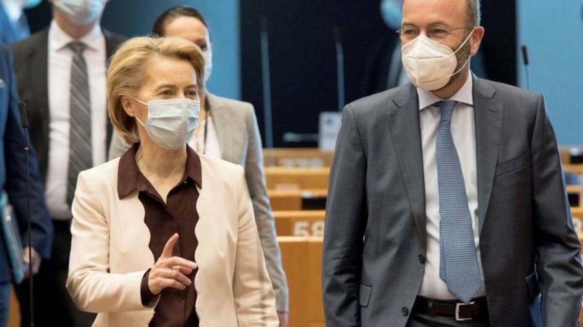 Το Ευρωκοινοβούλιο απειλεί να απορρίψει τον προϋπολογισμό της ΕΕ