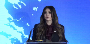 Κίμπερλι Γκιλφόιλ: H Ελλάδα παράδειγμα του οράματος Τραμπ - Νέα «καρφιά» στην Κίνα