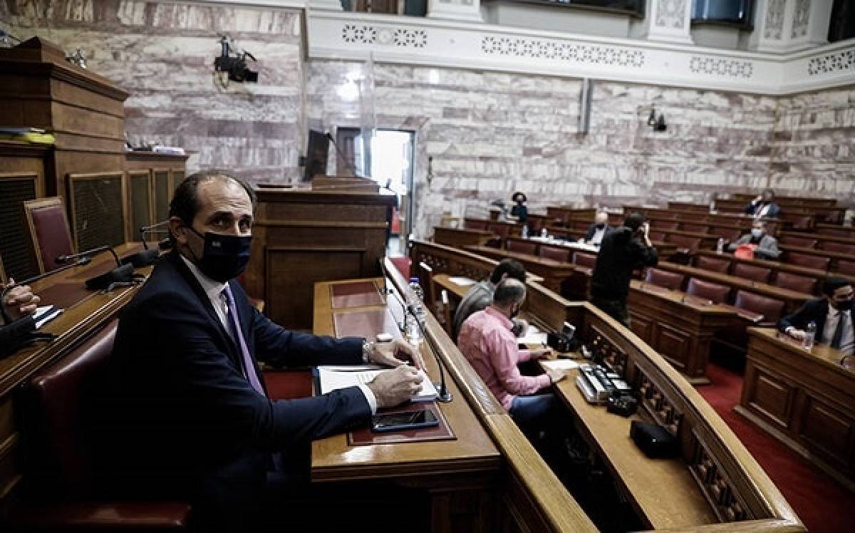 Επιτροπή Οικονομικών: Ψηφίσθηκε το ν/σ για την πάταξη του λαθρεμπορίου