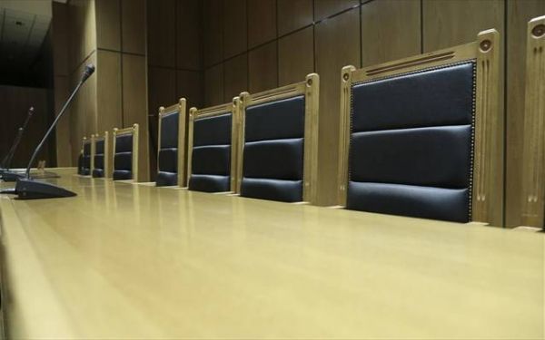 Σφάζονται κυβέρνηση-ΝΔ στην ποδιά της Δικαιοσύνης