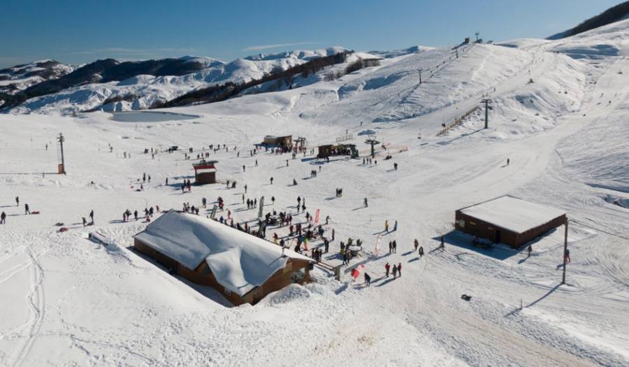 Πόλος έλξης για τους τουρίστες τα χιονοδρομικά κέντρα της χώρας