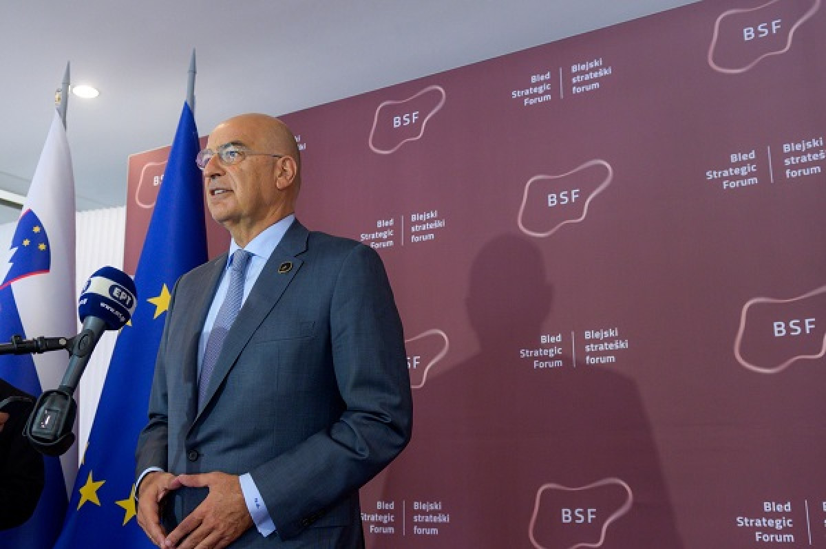 Δένδιας: Χρειάζεται μια πανευρωπαϊκή απάντηση στη ρωσική εισβολή