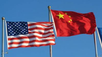 Ομαλοποιούνται οι σχέσεις ΗΠΑ-Κίνας μετά την επίτευξη συμφωνίας «Πρώτης Φάσης»