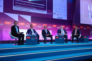 ΠΕΦ: Ανάγκη στρατηγικής για επενδύσεις και καινοτομία στη φαρμακοβιομηχανία