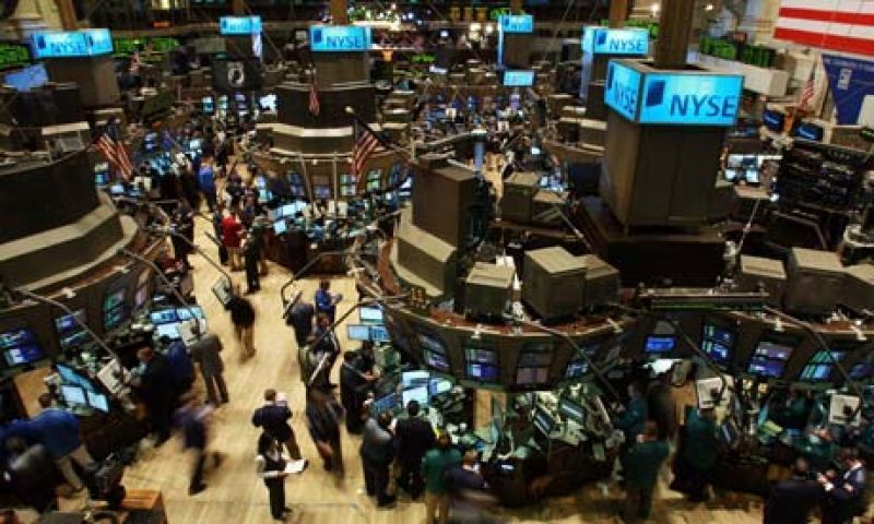 Με το βλέμμα στην ομιλία Ντράγκι η Wall Street