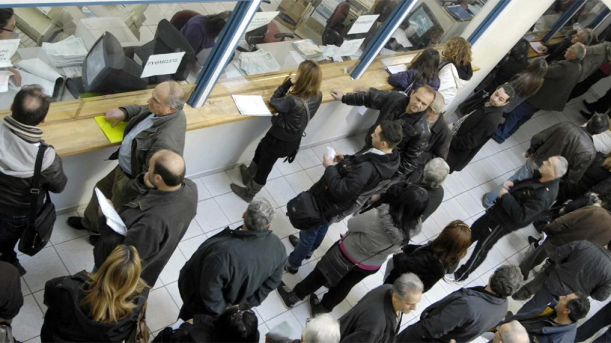 Ελεύθεροι επαγγελματίες: Πώς υπολογίζεται το εισόδημα- Παγίδες και μπόνους
