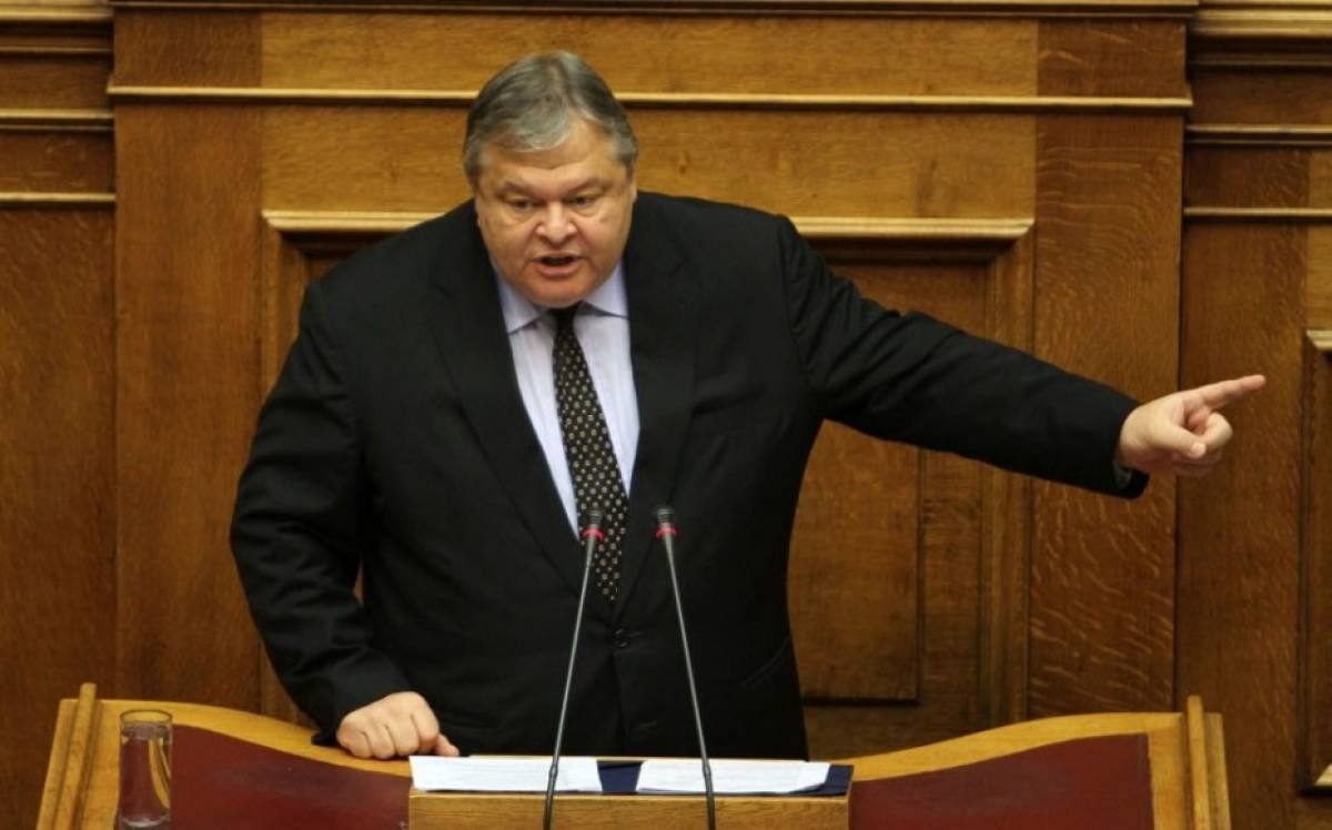 Βενιζέλος:Η μόνη «ταυτότητα» που σας ενδιαφέρει είναι αυτή της κεντροαριστεράς