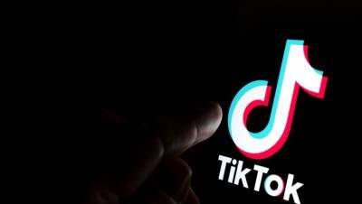 Τραμπ: «Στοπ» στα downloads TikTok-WeChat από την Κυριακή