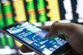 Mid Cap: Δεν έχει τράπεζες, γι’αυτό κερδίζει 42% το 2017!