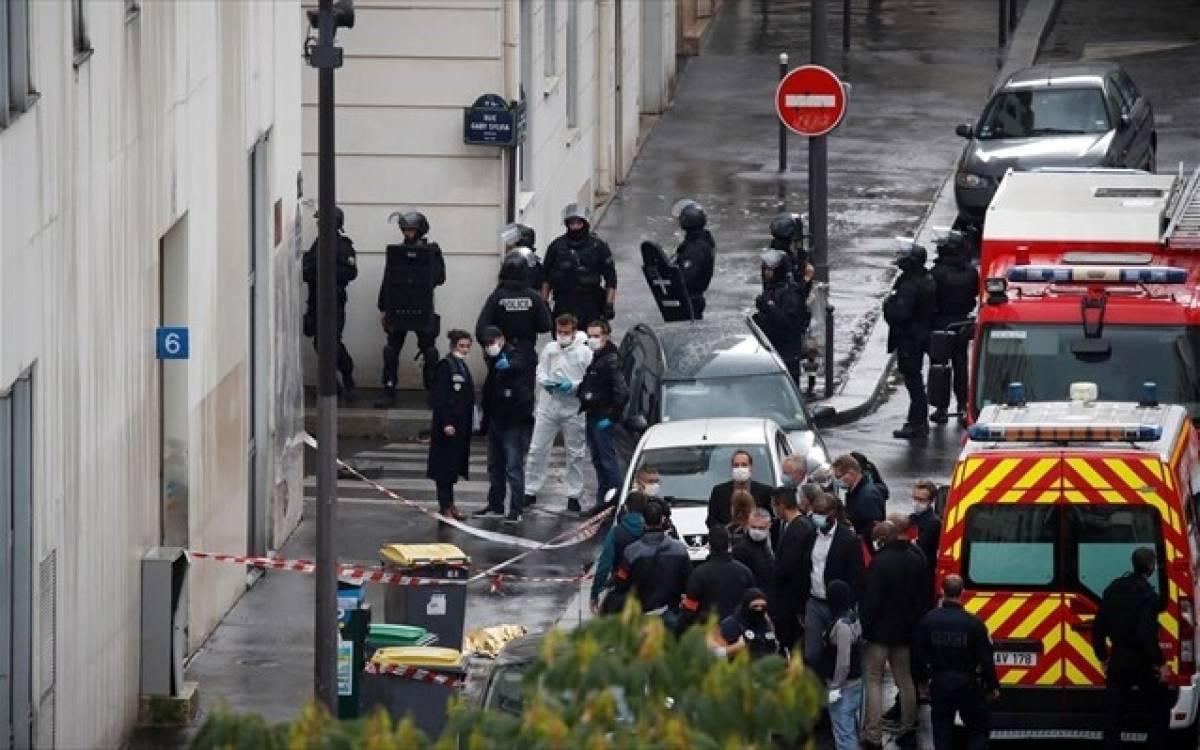Γάλλος ΥΠΕΣ: Είμαστε σε πόλεμο εναντίον της ισλαμικής τρομοκρατίας