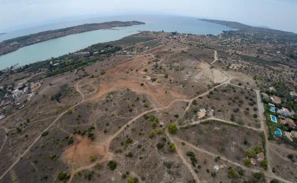 Μια προσφορά για το ακίνητο στην Βερβερόντα στο Πόρτο Χέλι