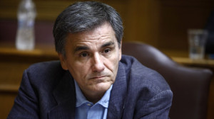 Τσακαλώτος: Ας μην κανονικοποιήσουμε τη βαρβαρότητα