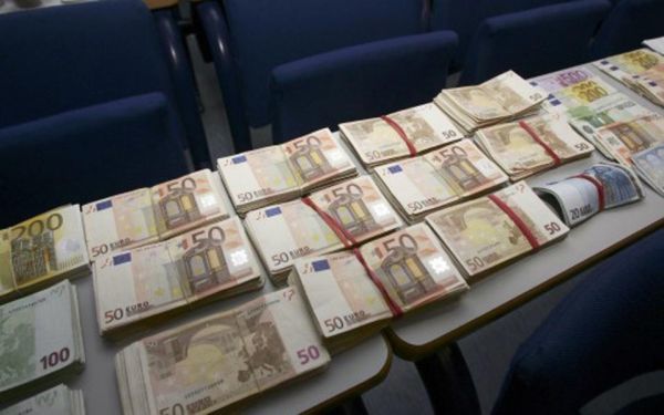 FT: Τα δημόσια οικονομικά της Ελλάδας είναι σε «πολύ καλή κατάσταση»