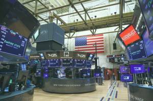 Πειστική ανάκαμψη από τη Wall Street